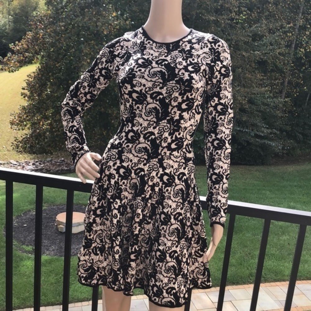 Felicity & coco adorable black/tan floral print fit & flare sweater dress